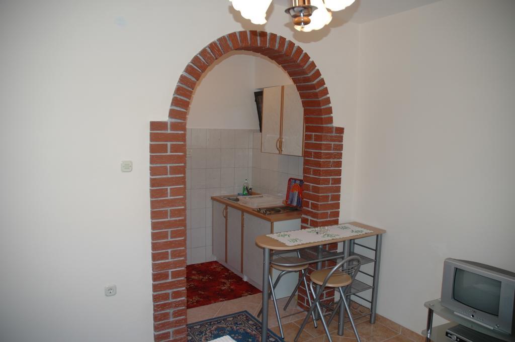 Apartment Latinovic Vodice Oda fotoğraf